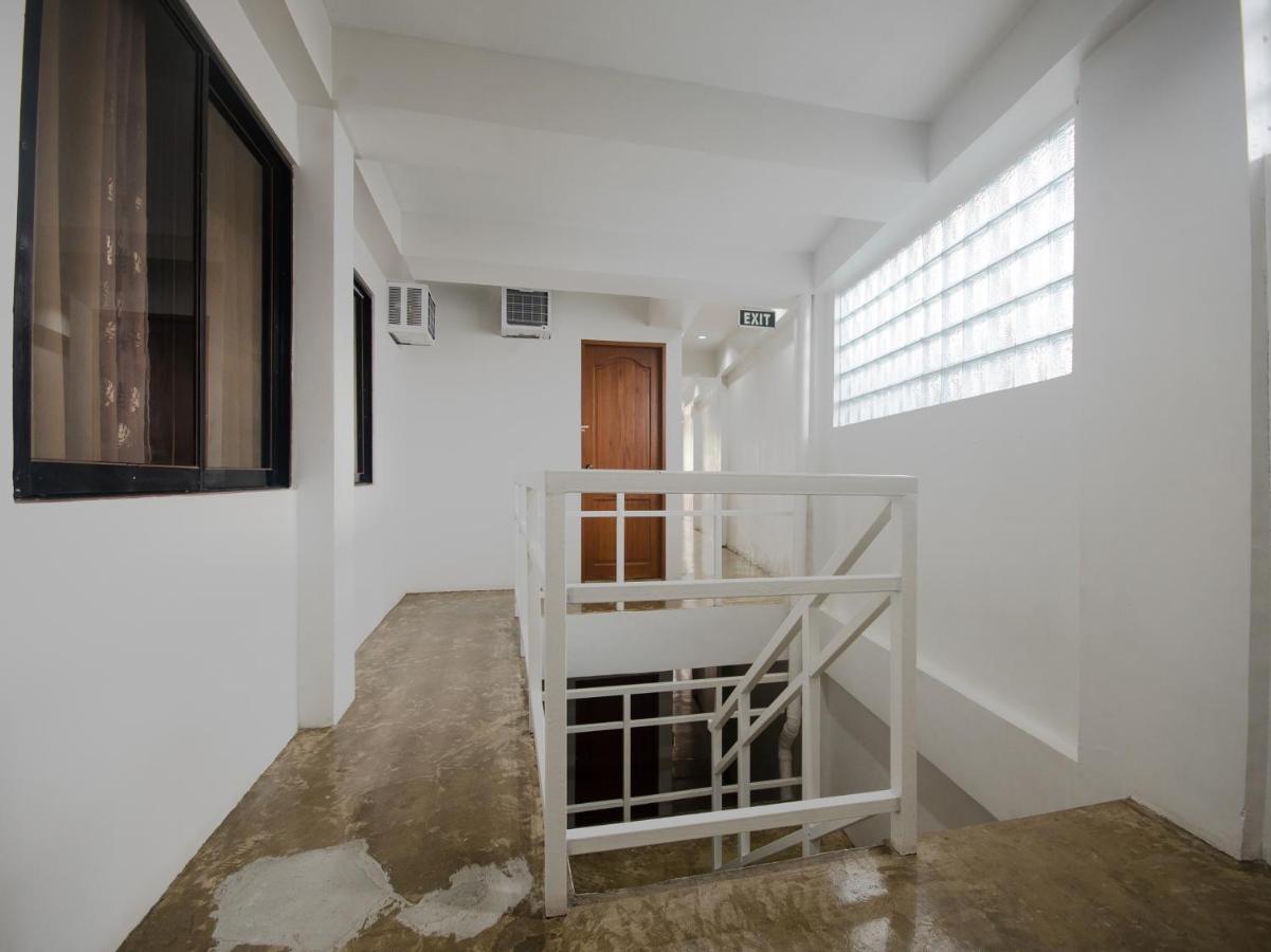 Gplace Hotel Cebu Stadt Exterior foto