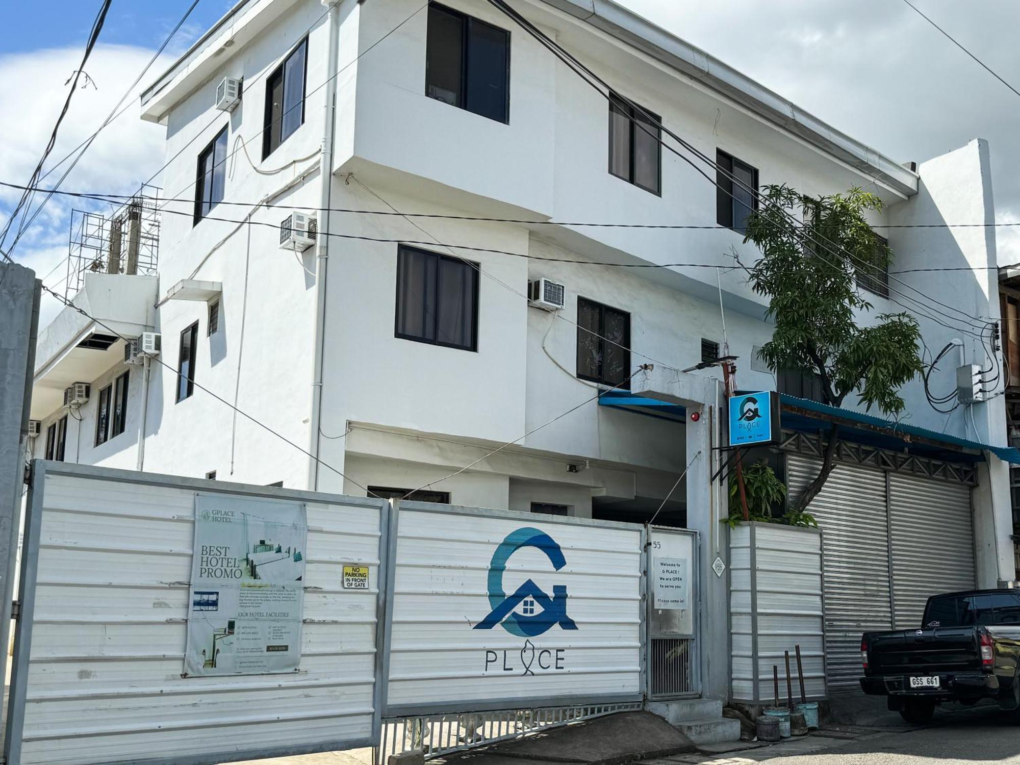 Gplace Hotel Cebu Stadt Exterior foto