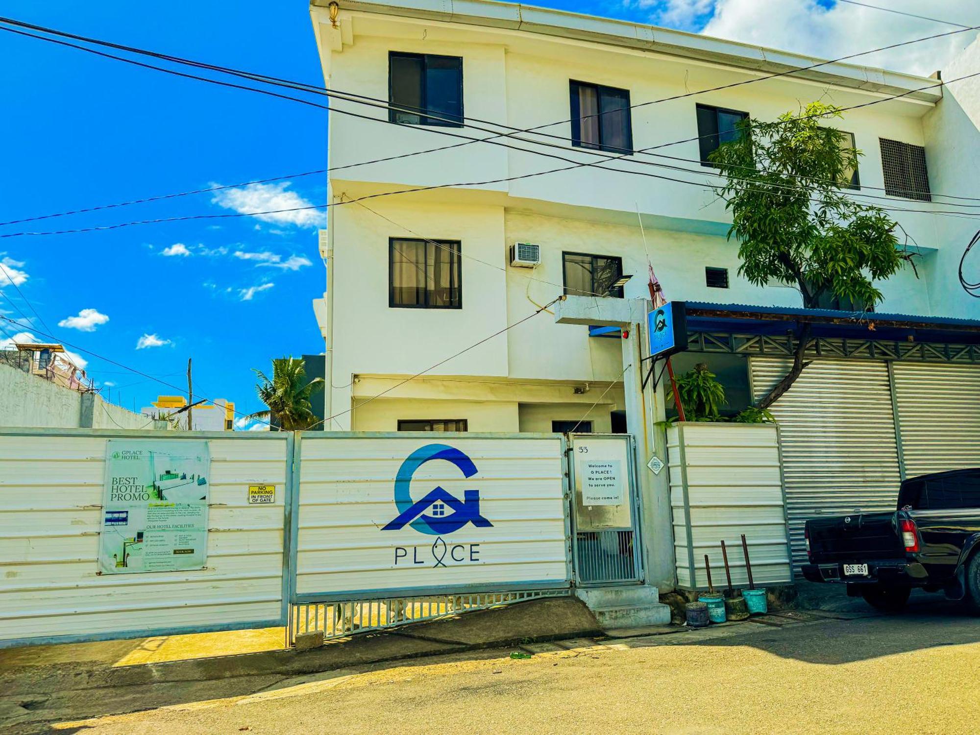Gplace Hotel Cebu Stadt Exterior foto